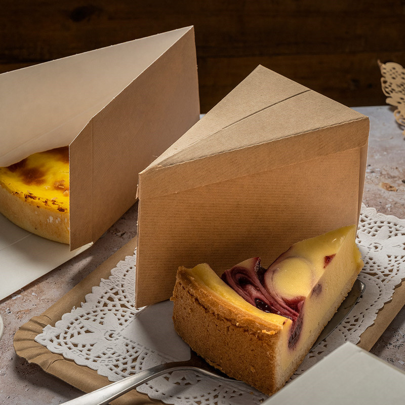 Kartonasta embalaža za kos torte - The Pack - RJAVA 14,4 x 8,5 x 9 cm (100/1)